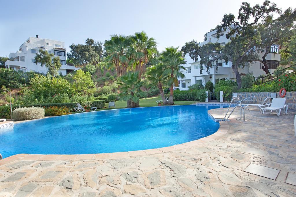 Apartment Jacarandas De Elviria Marbella Eksteriør bilde