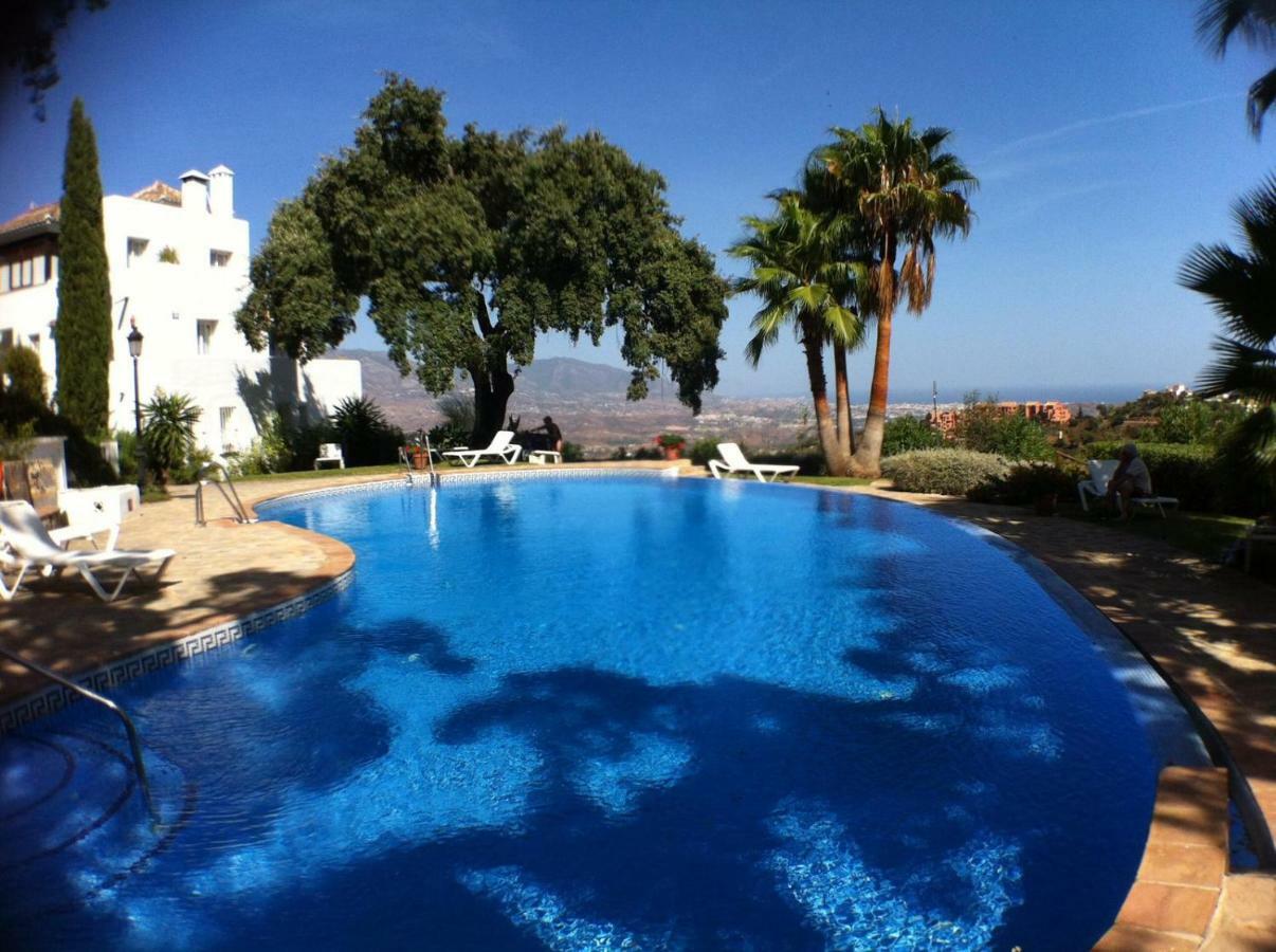 Apartment Jacarandas De Elviria Marbella Eksteriør bilde